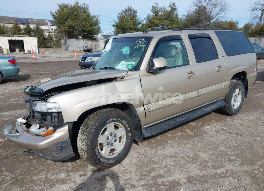Photo 2 of 2005 Chevrolet Suburban 1500 LT (VIN 3GNFK16Z95G159688)