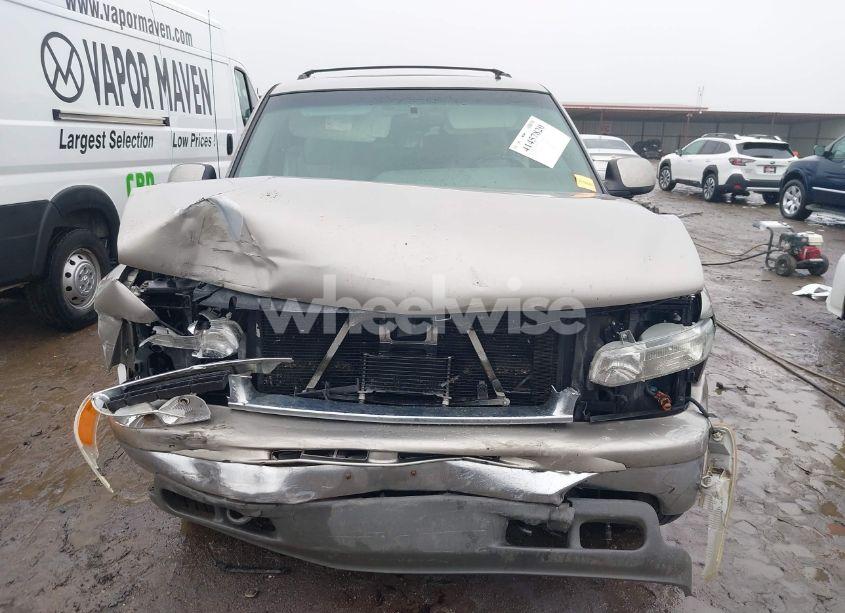 Photo 12 of 2002 Chevrolet Suburban 1500 LT (VIN 3GNFK16ZX2G278927)