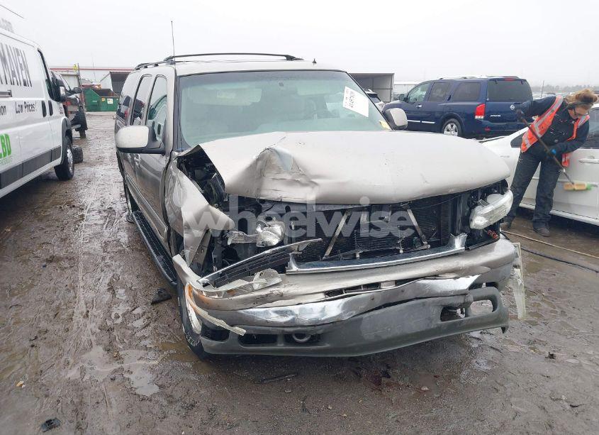 Photo 6 of 2002 Chevrolet Suburban 1500 LT (VIN 3GNFK16ZX2G278927)