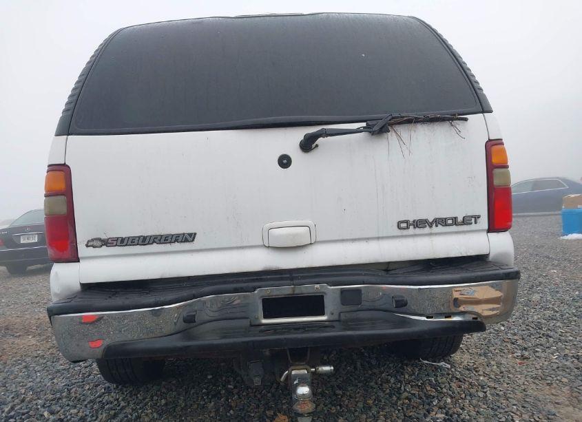 Photo 6 of 2002 Chevrolet Suburban 1500 LT (VIN 3GNFK16ZX2G354730)