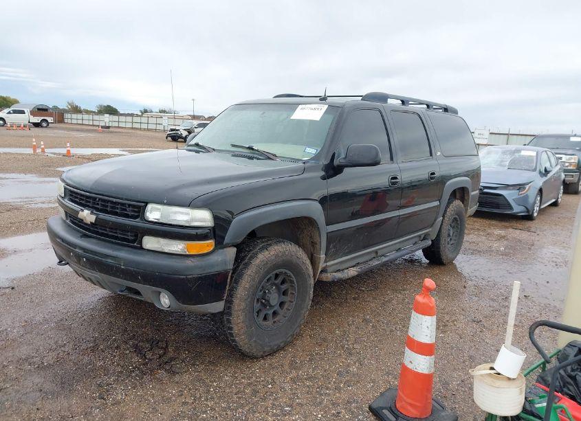 Photo 2 of 2003 Chevrolet Suburban 1500 Z71 (VIN 3GNFK16ZX3G182345)