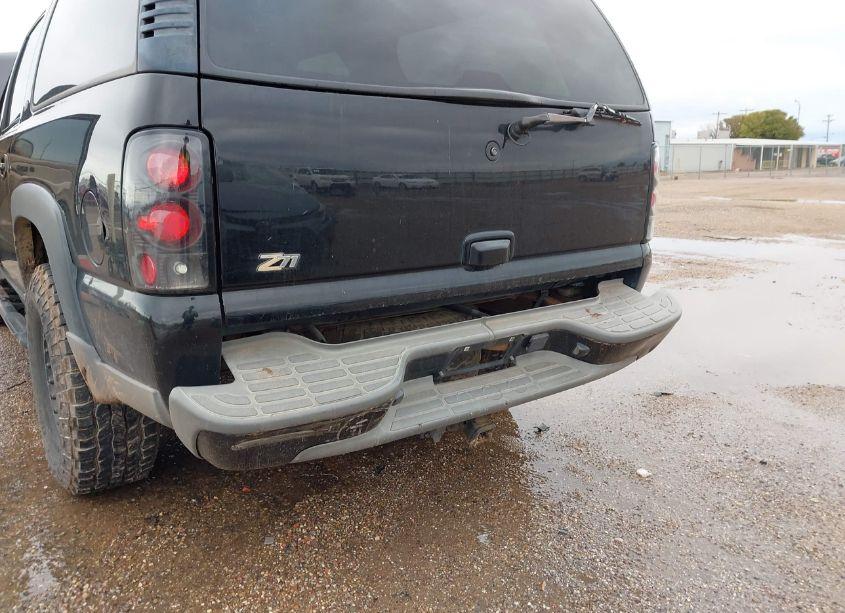 Photo 6 of 2003 Chevrolet Suburban 1500 Z71 (VIN 3GNFK16ZX3G182345)