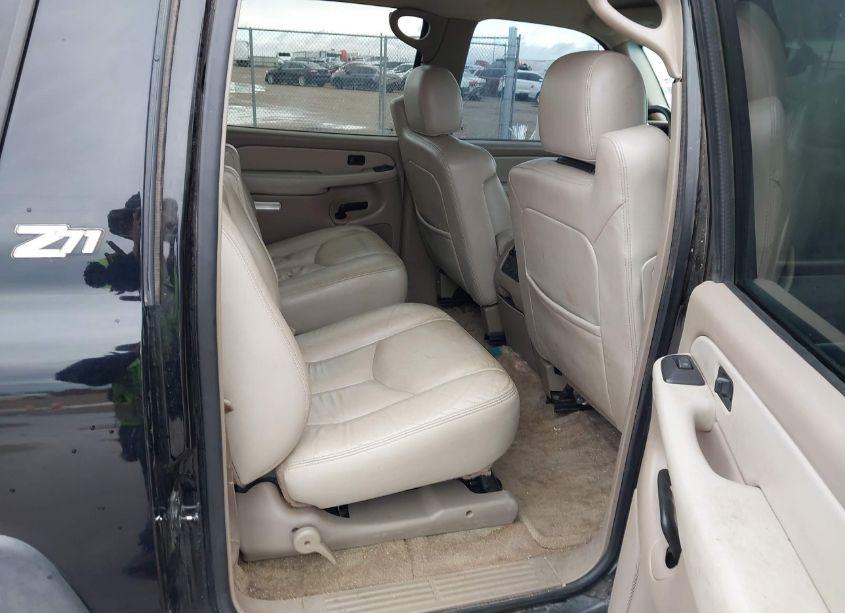 Photo 8 of 2003 Chevrolet Suburban 1500 Z71 (VIN 3GNFK16ZX3G182345)