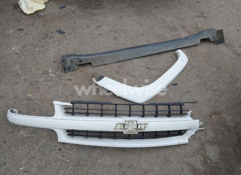 Photo 12 of 2003 Chevrolet Suburban 1500 Z71 (VIN 3GNFK16ZX3G201511)