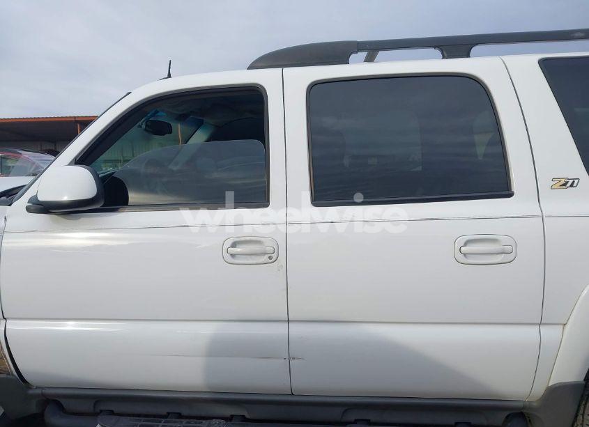 Photo 15 of 2003 Chevrolet Suburban 1500 Z71 (VIN 3GNFK16ZX3G201511)