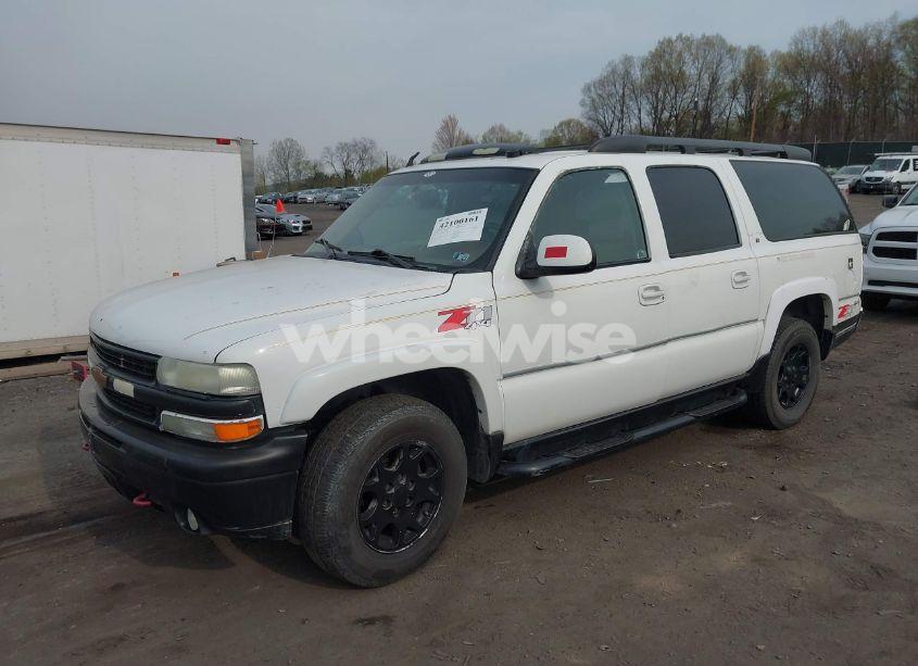 Photo 2 of 2004 Chevrolet Suburban 1500 Z71 (VIN 3GNFK16ZX4G103404)