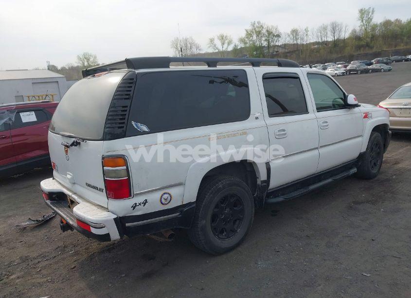 Photo 4 of 2004 Chevrolet Suburban 1500 Z71 (VIN 3GNFK16ZX4G103404)
