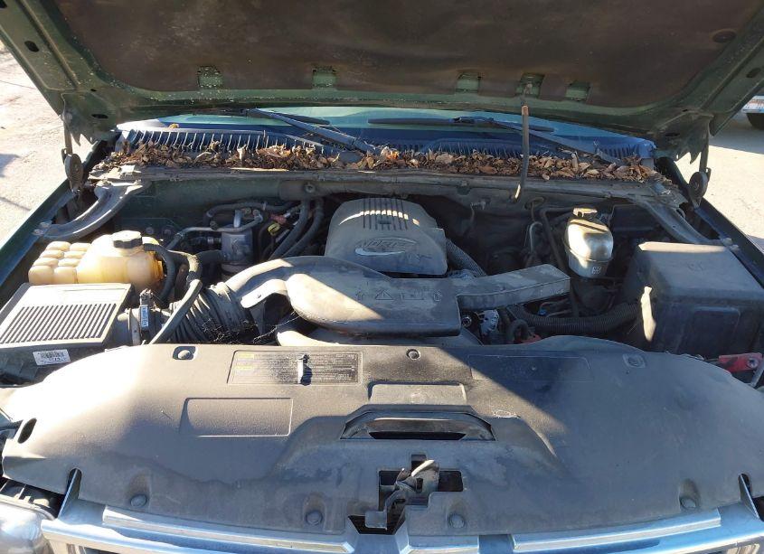 Photo 10 of 2004 Chevrolet Suburban 1500 LS (VIN 3GNFK16ZX4G275304)