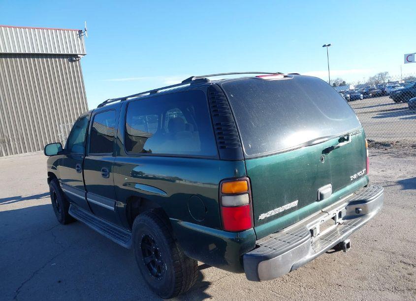 Photo 3 of 2004 Chevrolet Suburban 1500 LS (VIN 3GNFK16ZX4G275304)