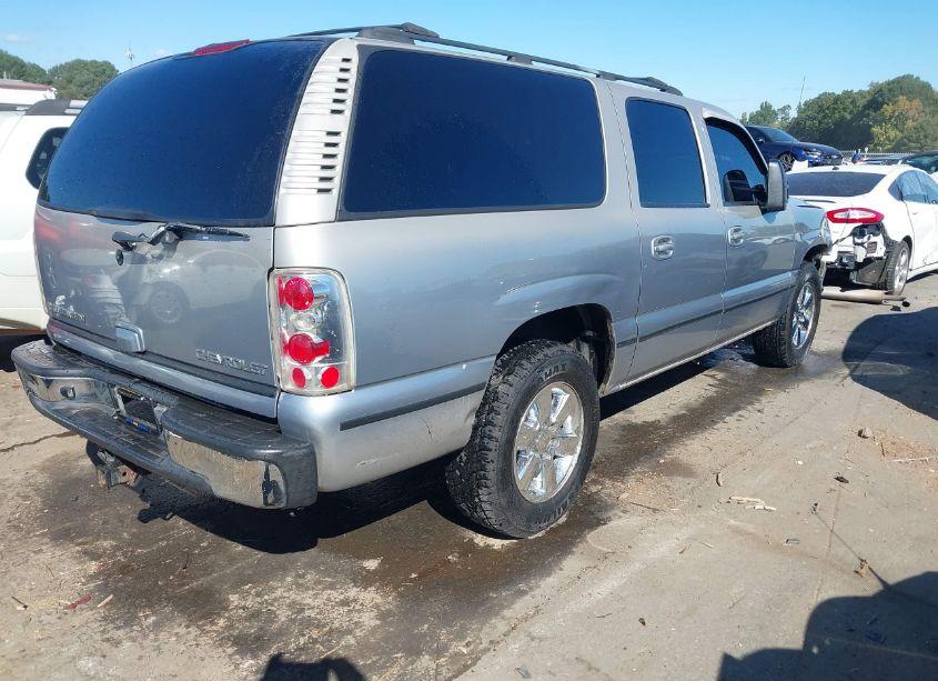 Photo 4 of 2005 Chevrolet Suburban 1500 LT (VIN 3GNFK16ZX5G226055)