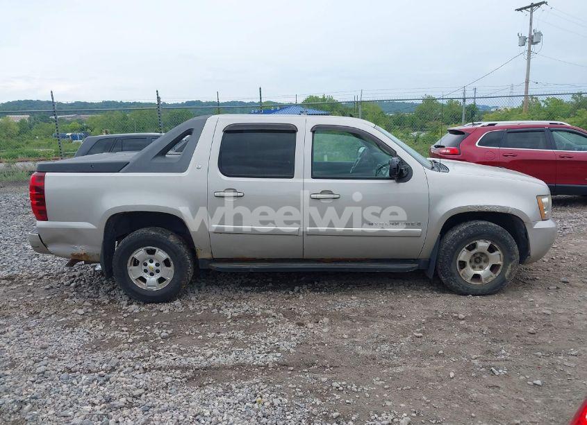 Photo 13 of 2009 Chevrolet Avalanche 1500 LT2 (VIN 3GNFK22019G174057)
