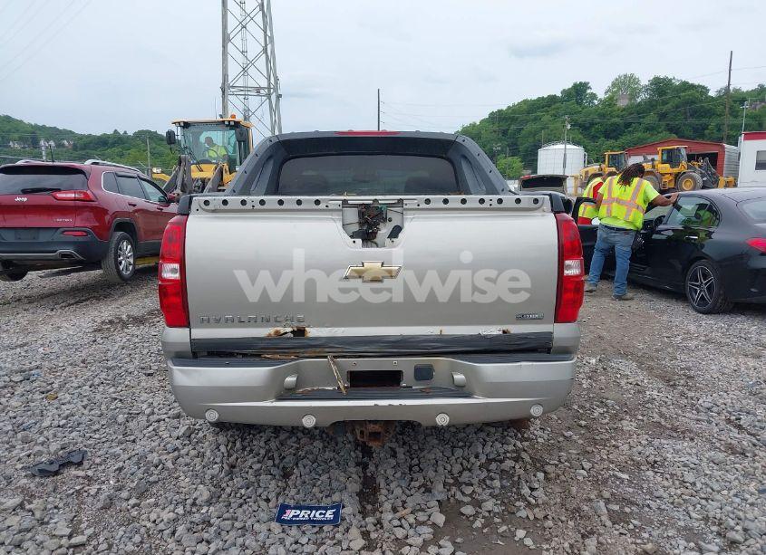 Photo 16 of 2009 Chevrolet Avalanche 1500 LT2 (VIN 3GNFK22019G174057)