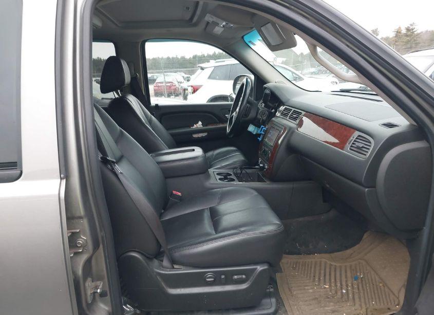 Photo 5 of 2009 Chevrolet Avalanche 1500 LT2 (VIN 3GNFK22049G181987)