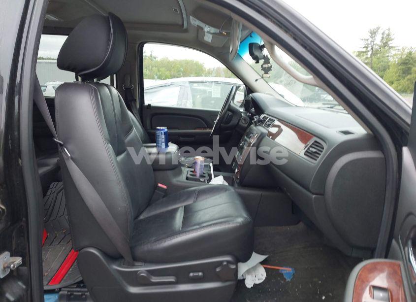 Photo 5 of 2009 Chevrolet Avalanche 1500 LT2 (VIN 3GNFK22069G179318)