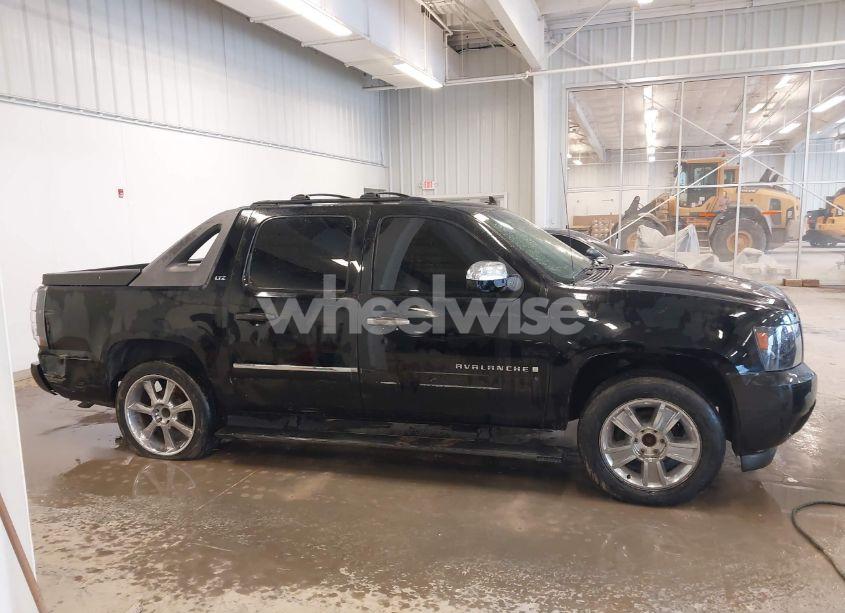 Photo 13 of 2009 Chevrolet Avalanche 1500 LTZ (VIN 3GNFK320X9G150510)