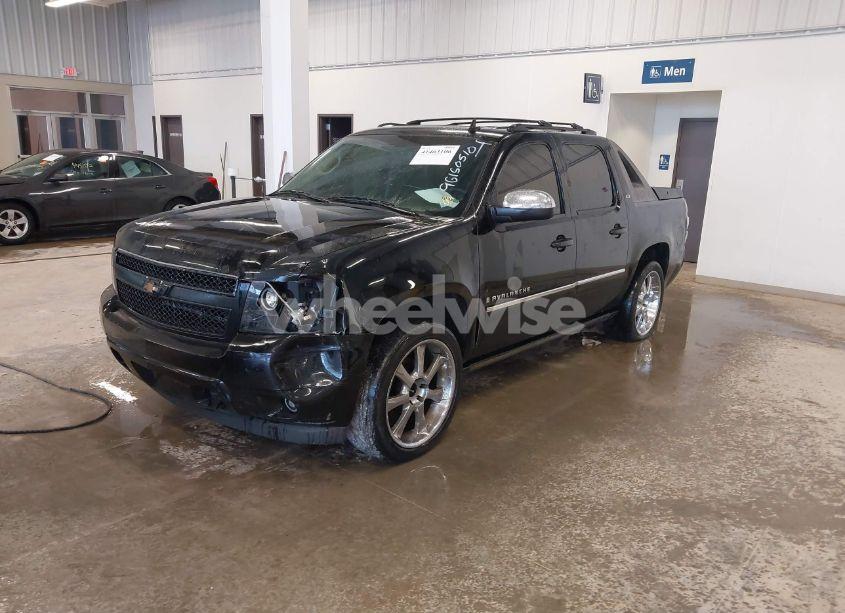 Photo 2 of 2009 Chevrolet Avalanche 1500 LTZ (VIN 3GNFK320X9G150510)