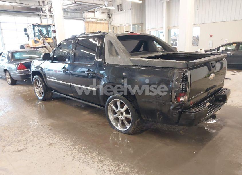 Photo 3 of 2009 Chevrolet Avalanche 1500 LTZ (VIN 3GNFK320X9G150510)