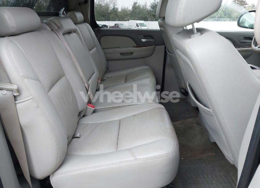 Photo 8 of 2009 Chevrolet Avalanche 1500 LTZ (VIN 3GNFK32Y09G118509)