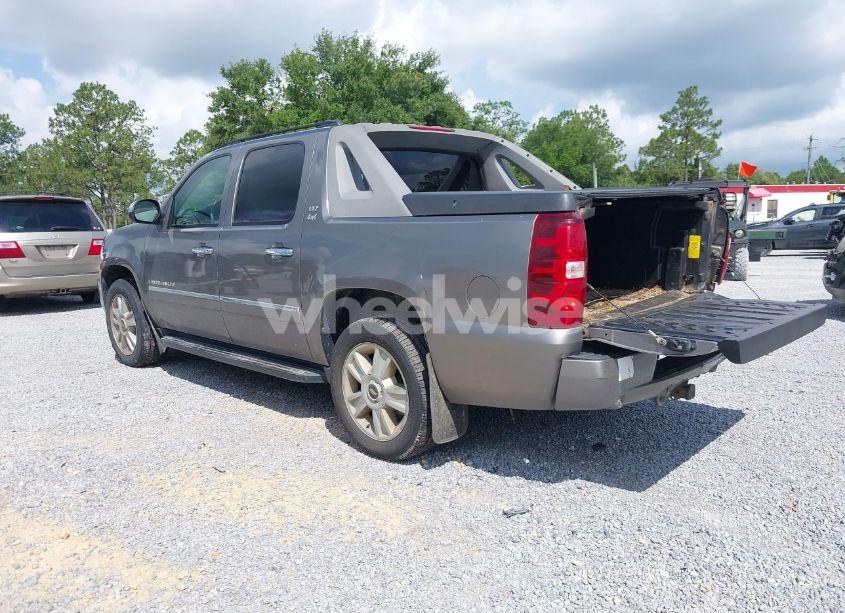 Photo 3 of 2009 Chevrolet Avalanche 1500 LTZ (VIN 3GNFK32Y69G232305)