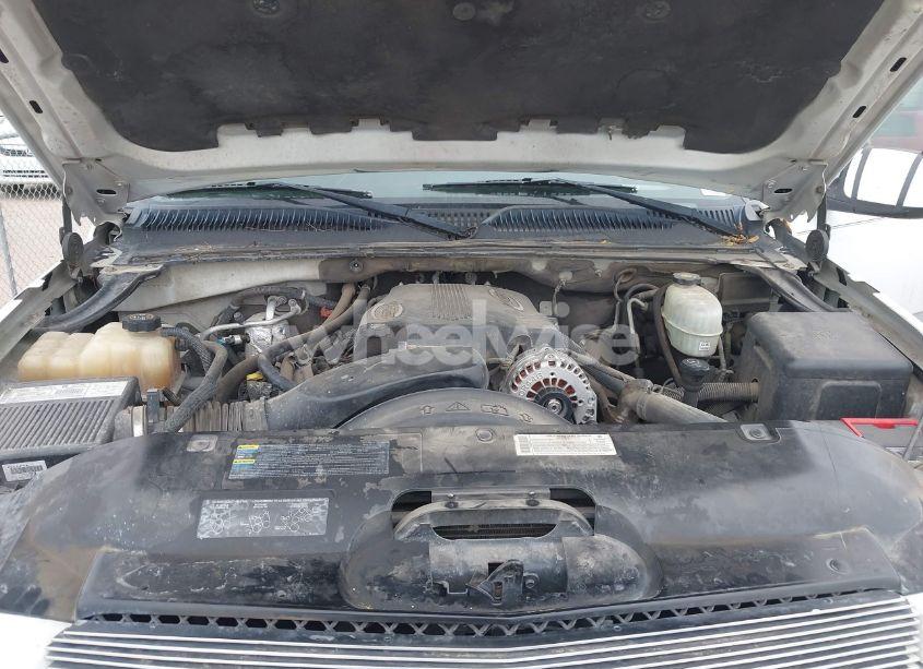 Photo 10 of 2003 Chevrolet Avalanche 2500 (VIN 3GNGC23G23G328022)