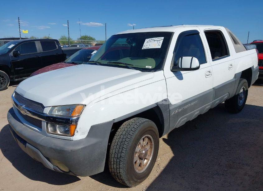 Photo 2 of 2003 Chevrolet Avalanche 2500 (VIN 3GNGC23G23G328022)
