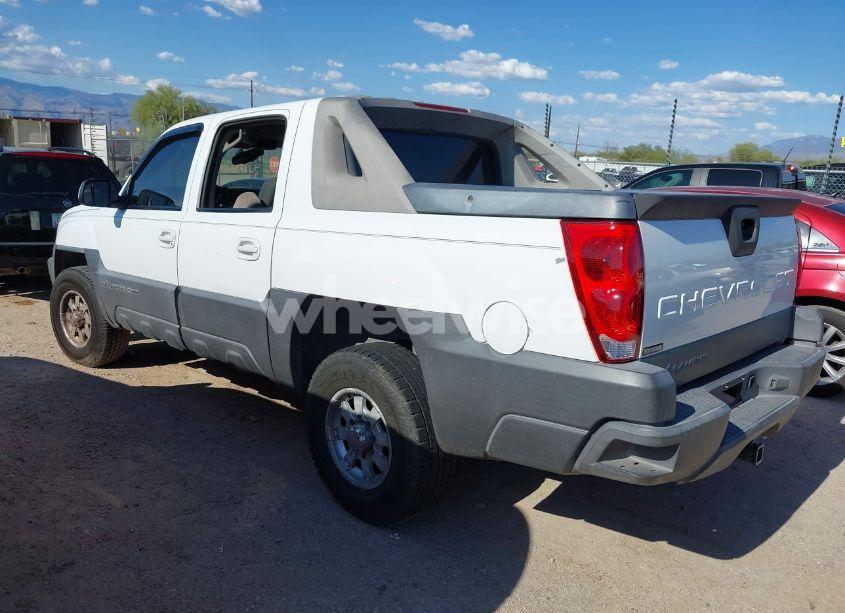 Photo 3 of 2003 Chevrolet Avalanche 2500 (VIN 3GNGC23G23G328022)