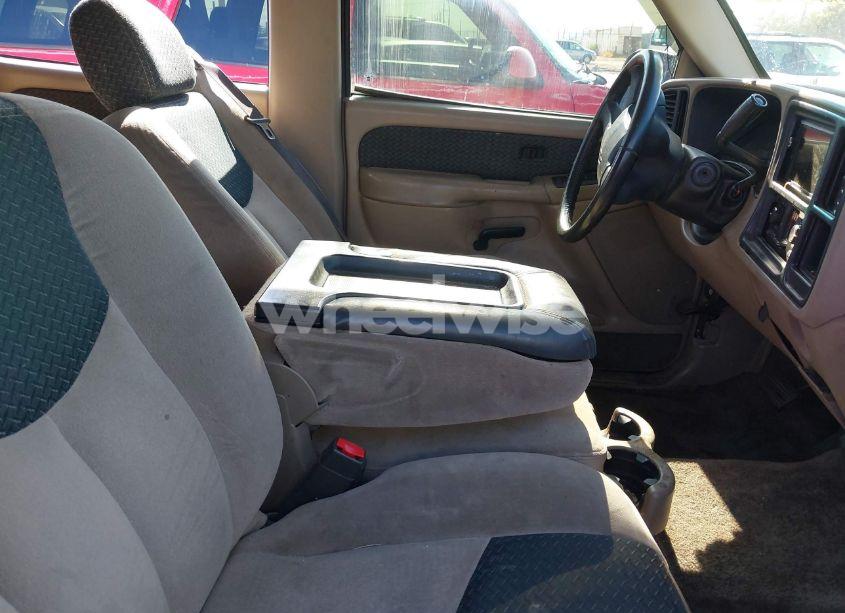 Photo 5 of 2003 Chevrolet Avalanche 2500 (VIN 3GNGC23G23G328022)