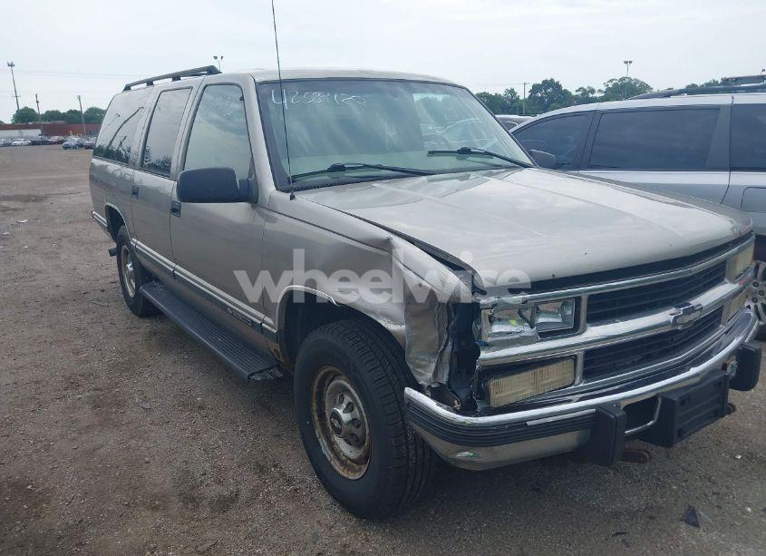 1999 Chevrolet Suburban 2500 (VIN 3GNGC26F0XG206137) main photo
