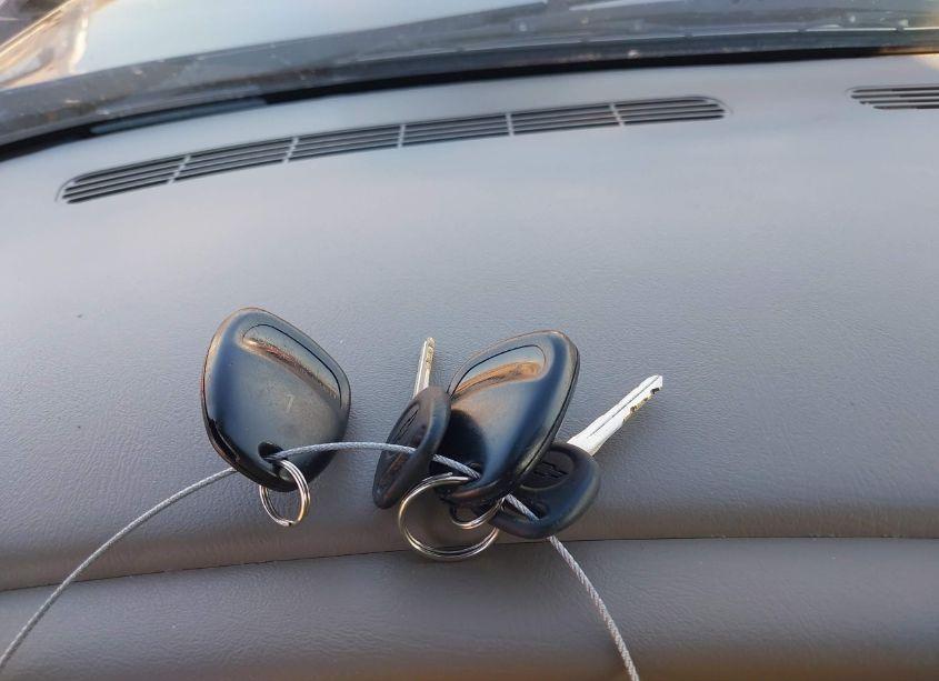 Photo 11 of 2004 Chevrolet Suburban 2500 LT (VIN 3GNGC26G54G299175)