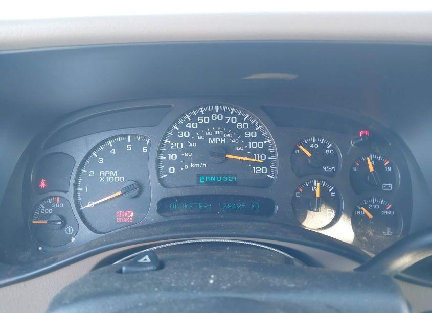 Photo 7 of 2004 Chevrolet Suburban 2500 LT (VIN 3GNGC26G54G299175)