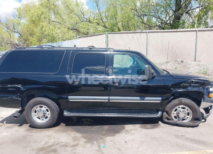 Photo 13 of 2003 Chevrolet Suburban 2500 LT (VIN 3GNGC26G83G210035)