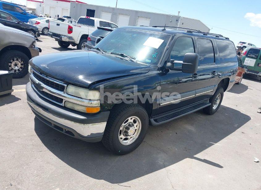 Photo 2 of 2003 Chevrolet Suburban 2500 LT (VIN 3GNGC26G83G210035)
