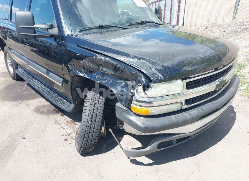 Photo 6 of 2003 Chevrolet Suburban 2500 LT (VIN 3GNGC26G83G210035)