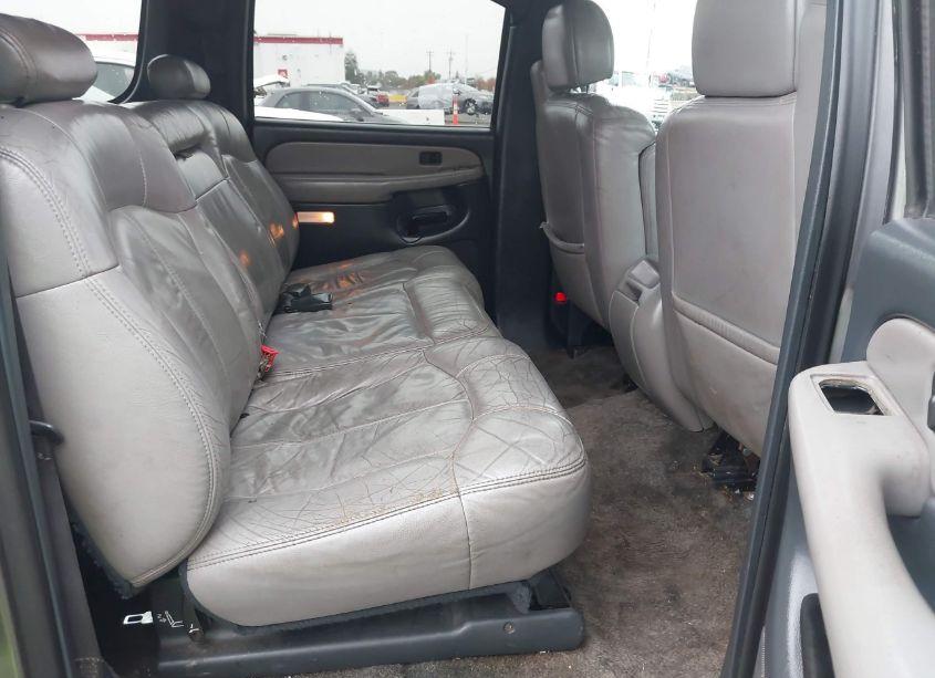 Photo 8 of 2001 Chevrolet Suburban 2500 LT (VIN 3GNGC26U51G199109)