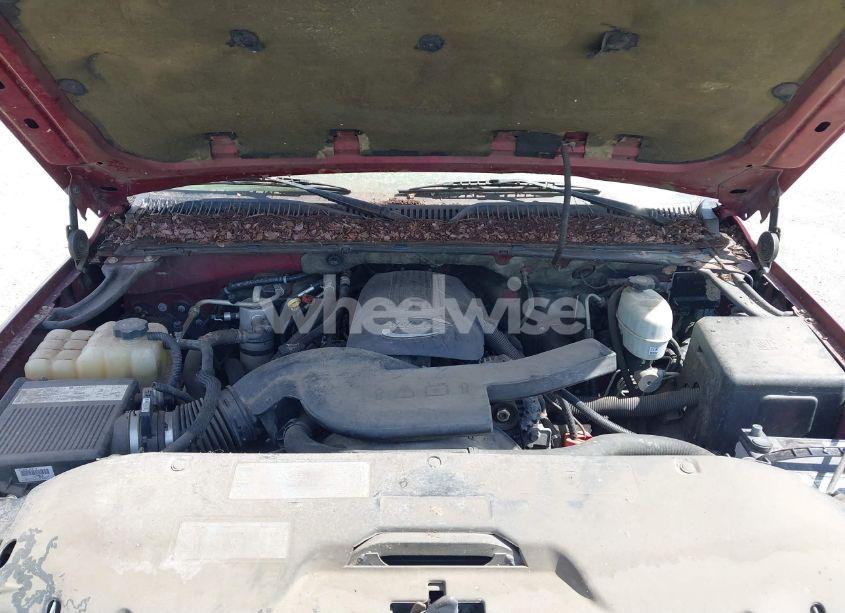 Photo 10 of 2004 Chevrolet Suburban 2500 LT (VIN 3GNGC26U54G192228)