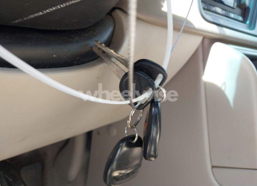 Photo 11 of 2004 Chevrolet Suburban 2500 LT (VIN 3GNGC26U54G192228)