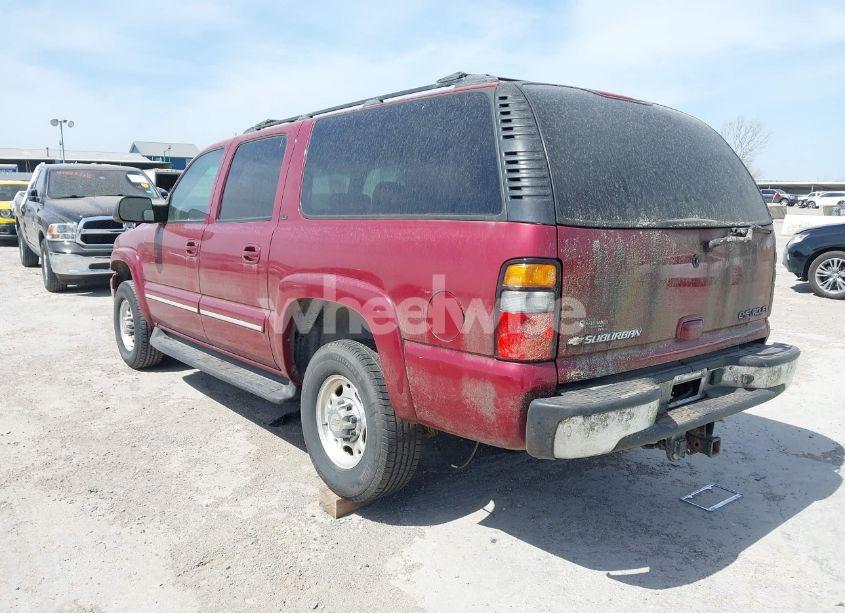 Photo 3 of 2004 Chevrolet Suburban 2500 LT (VIN 3GNGC26U54G192228)