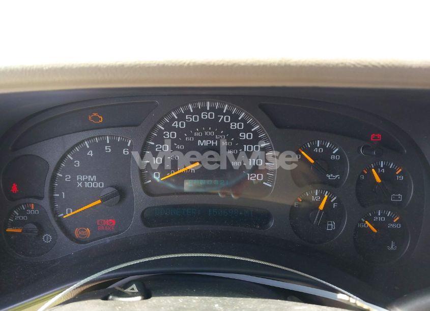 Photo 7 of 2004 Chevrolet Suburban 2500 LT (VIN 3GNGC26U54G192228)