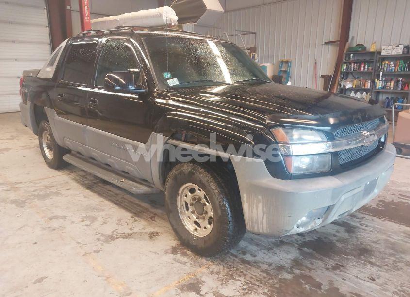2002 Chevrolet Avalanche 2500 (VIN 3GNGK23G12G155093) main photo