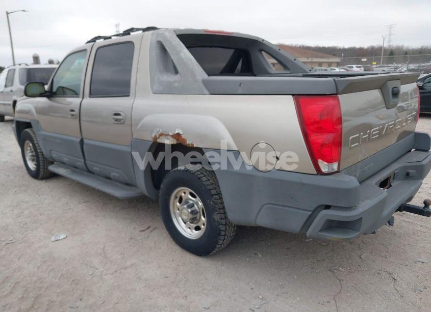 Photo 3 of 2002 Chevrolet Avalanche 2500 (VIN 3GNGK23G22G160951)