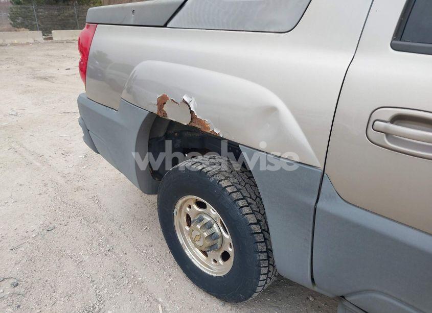 Photo 6 of 2002 Chevrolet Avalanche 2500 (VIN 3GNGK23G22G160951)