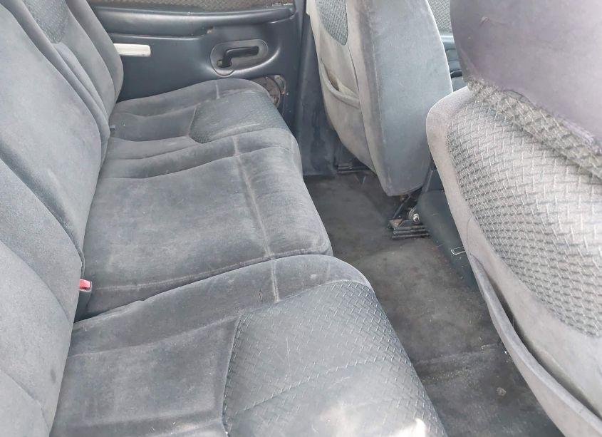 Photo 8 of 2002 Chevrolet Avalanche 2500 (VIN 3GNGK23GX2G210916)