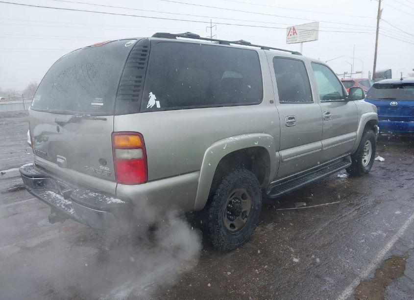Photo 4 of 2003 Chevrolet Suburban 2500 LT (VIN 3GNGK26G23G227111)