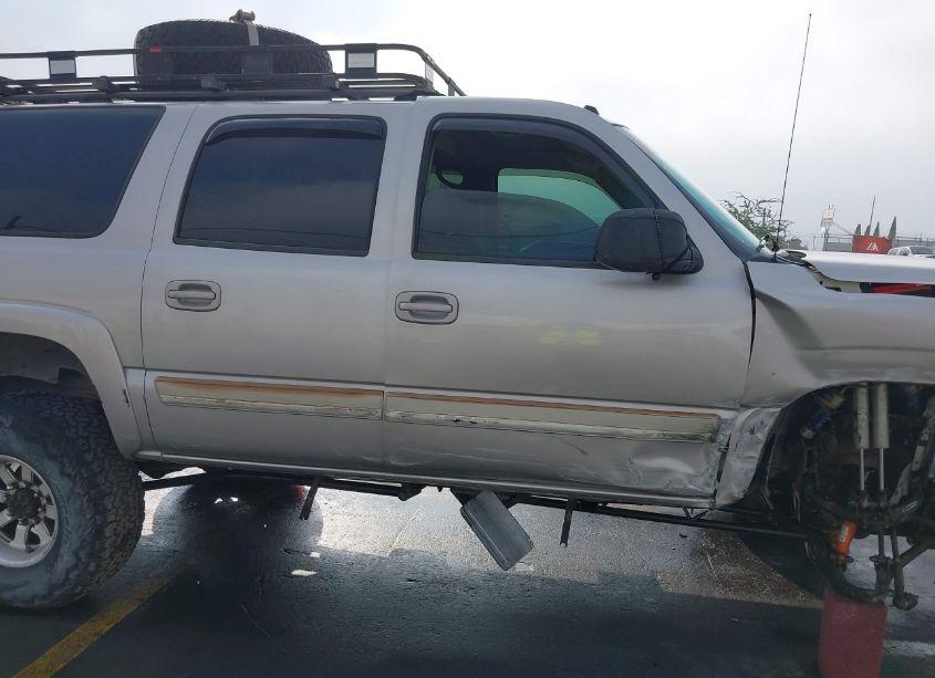 Photo 13 of 2004 Chevrolet Suburban 2500 LT (VIN 3GNGK26G34G276805)