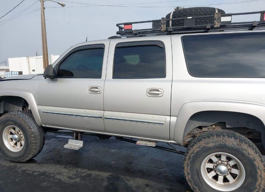 Photo 14 of 2004 Chevrolet Suburban 2500 LT (VIN 3GNGK26G34G276805)