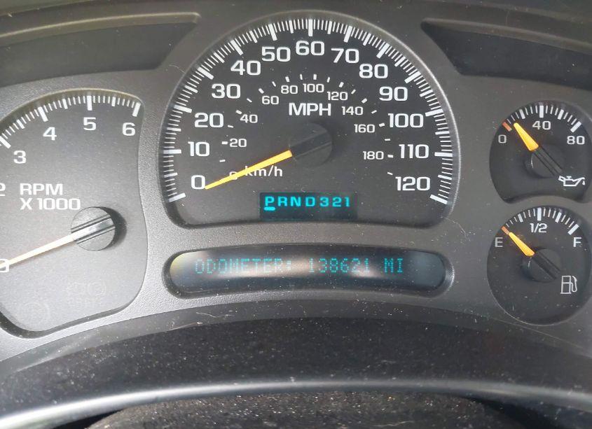 Photo 15 of 2004 Chevrolet Suburban 2500 LT (VIN 3GNGK26G34G276805)