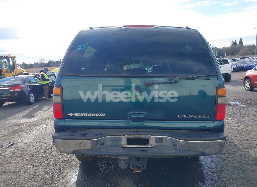 Photo 16 of 2005 Chevrolet Suburban 2500 LT (VIN 3GNGK26G45G198746)