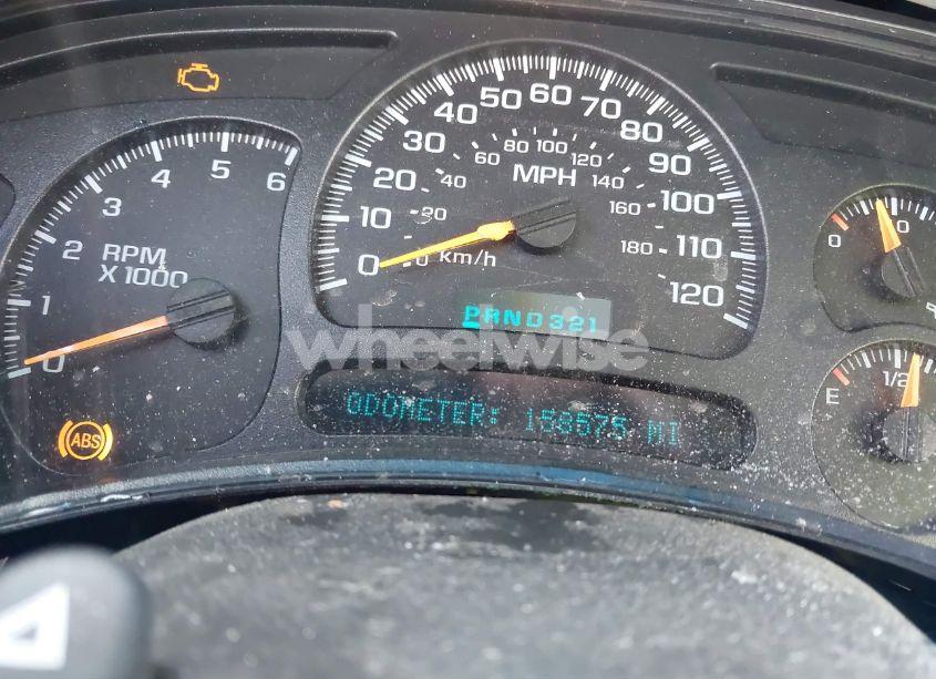 Photo 7 of 2005 Chevrolet Suburban 2500 LT (VIN 3GNGK26G45G198746)