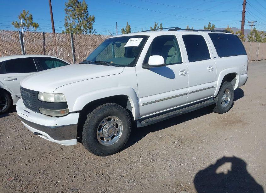 Photo 2 of 2001 Chevrolet Suburban 2500 LT (VIN 3GNGK26G51G269866)