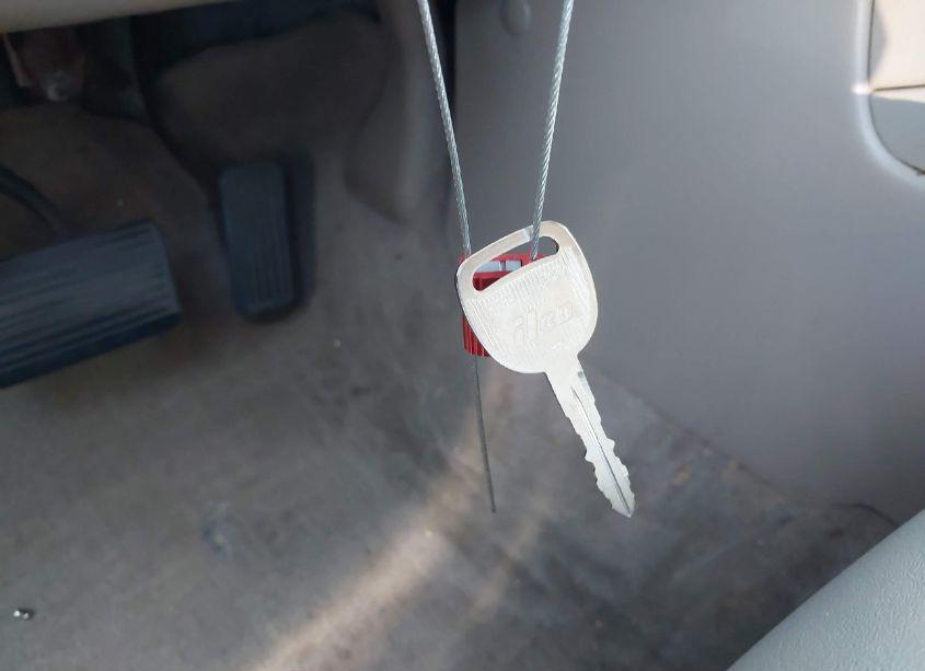 Photo 11 of 2005 Chevrolet Suburban 2500 LT (VIN 3GNGK26G55G196732)